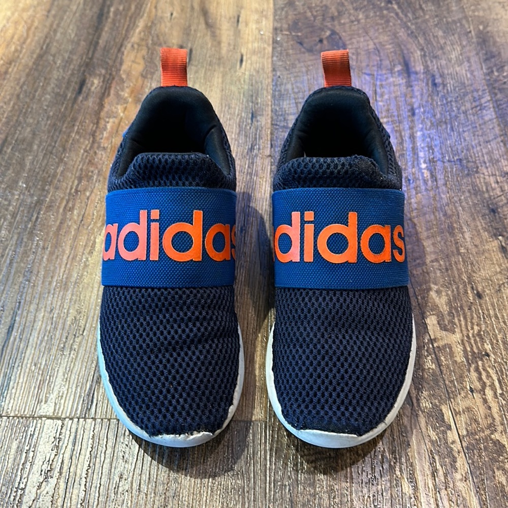 Adidas lite racer sneakers